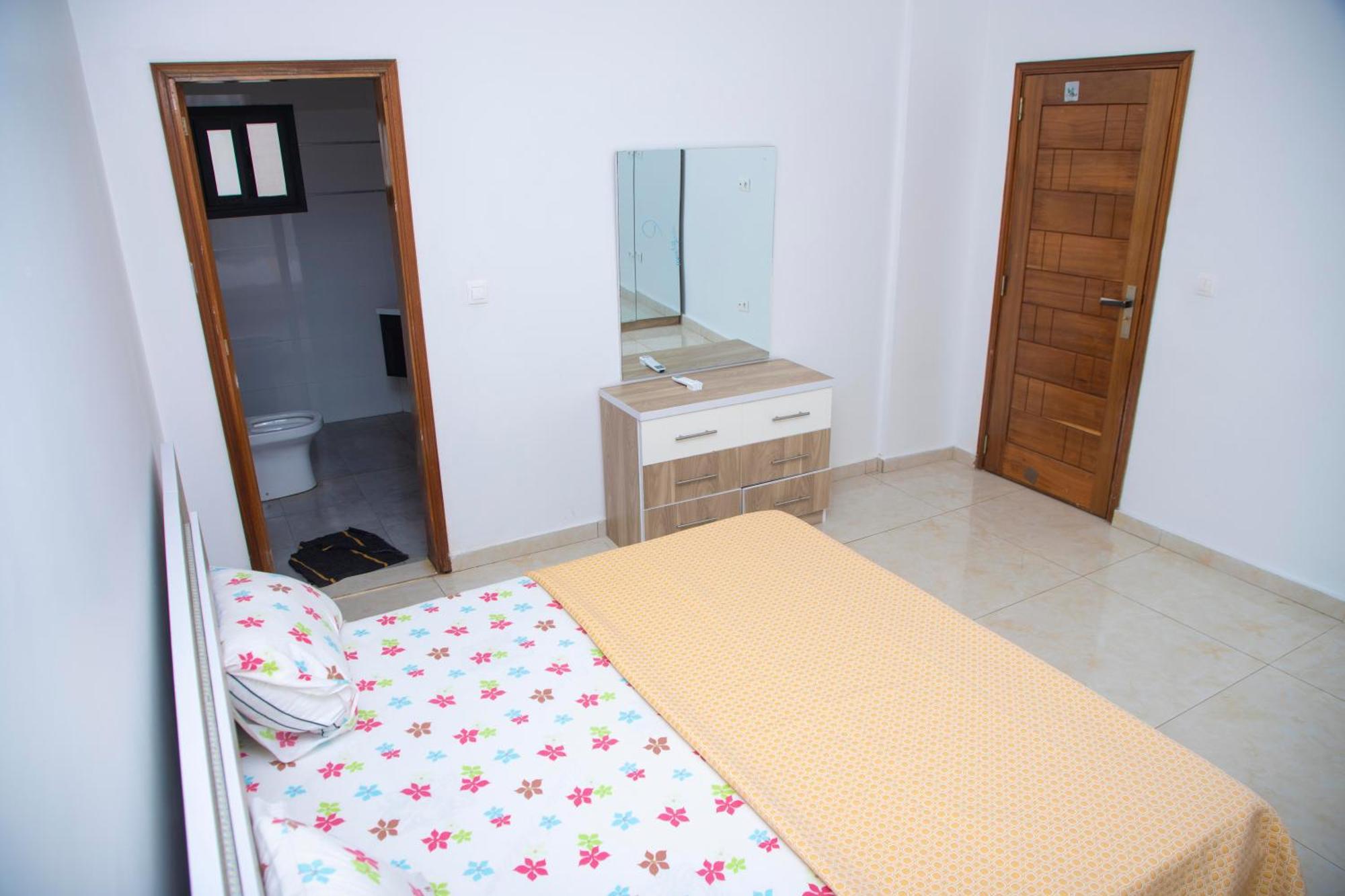 Residence Teranga Immo Luxe Residence Ndoumbe Sylla Дакар Екстериор снимка
