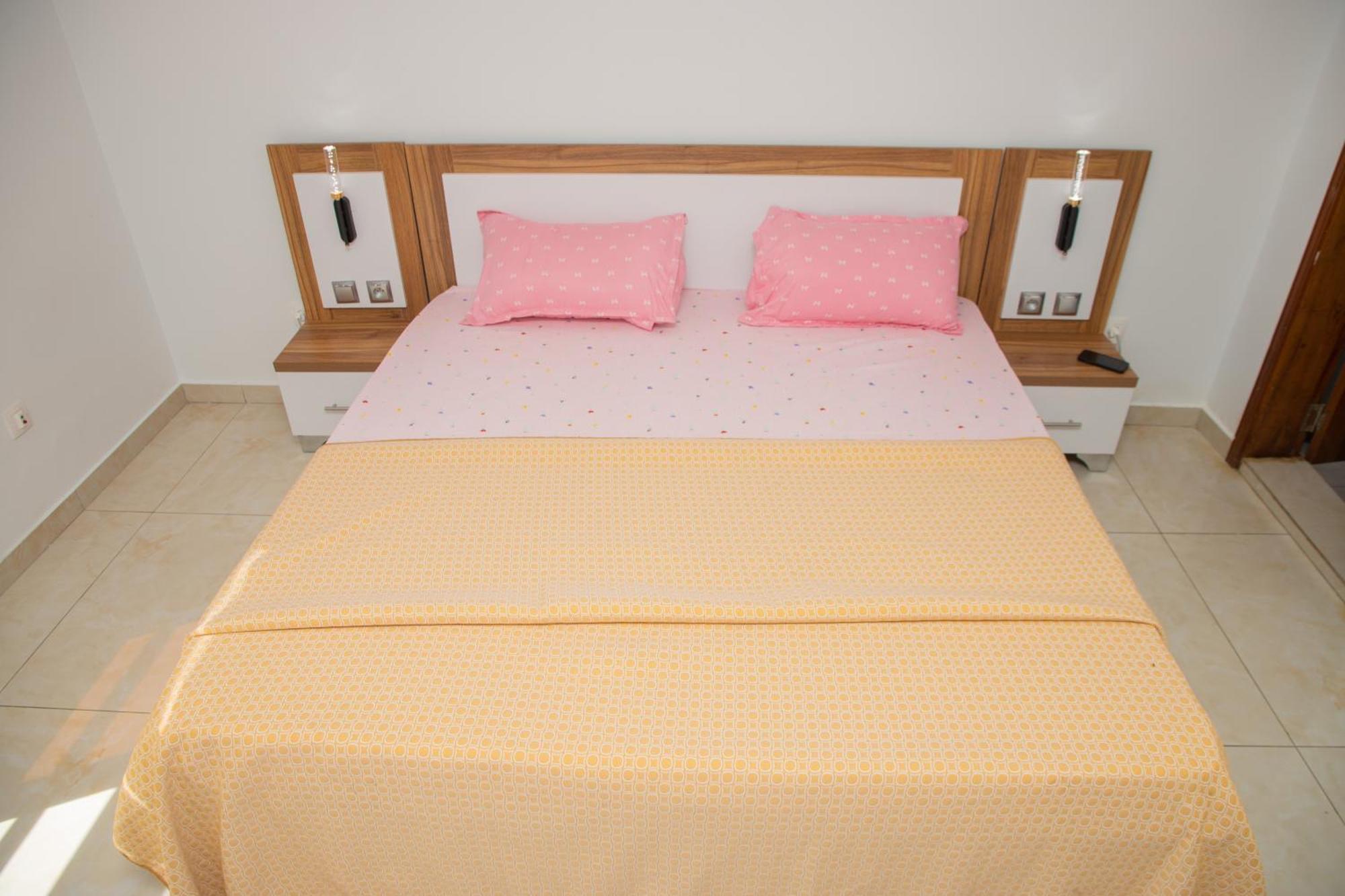 Residence Teranga Immo Luxe Residence Ndoumbe Sylla Дакар Екстериор снимка