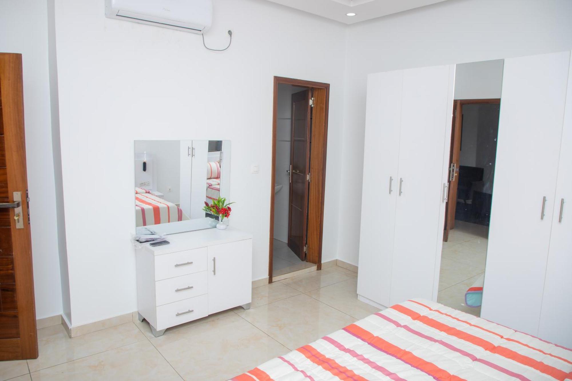 Residence Teranga Immo Luxe Residence Ndoumbe Sylla Дакар Екстериор снимка