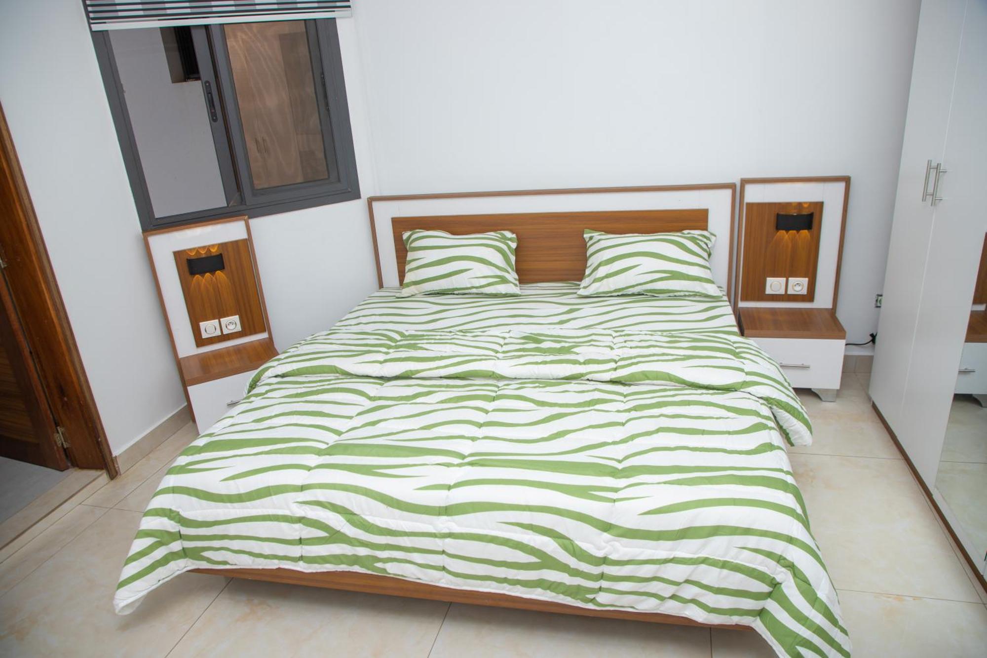 Residence Teranga Immo Luxe Residence Ndoumbe Sylla Дакар Екстериор снимка